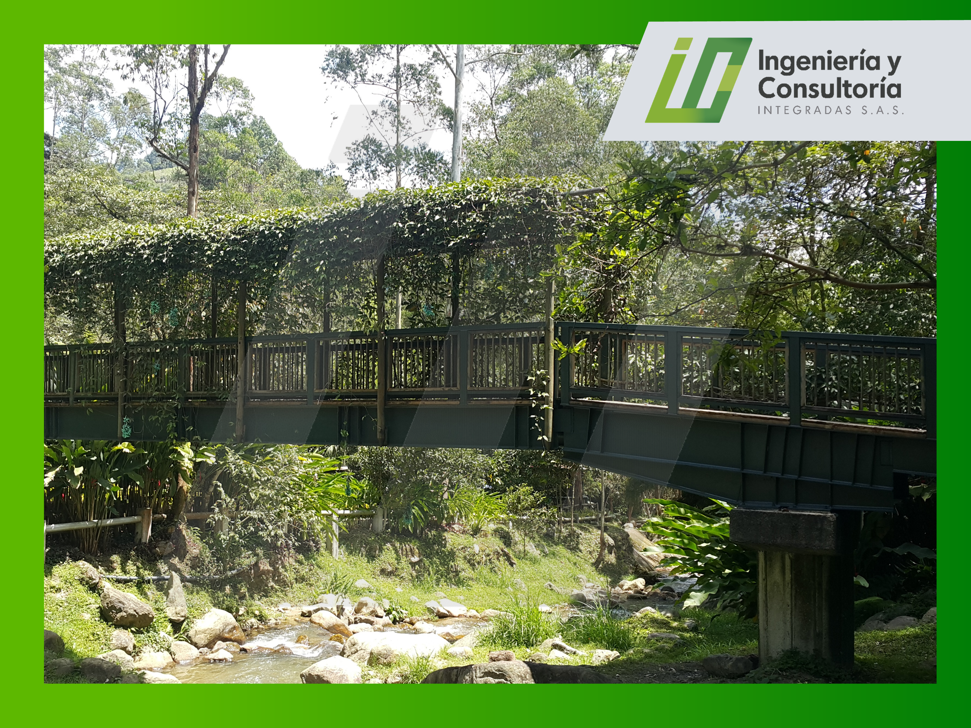Puente zona de comidas parque el salado de Envigado, uso recretivo y de servicios, parque público, luz principal 17 m, largo total 37 m, ancho 2m.