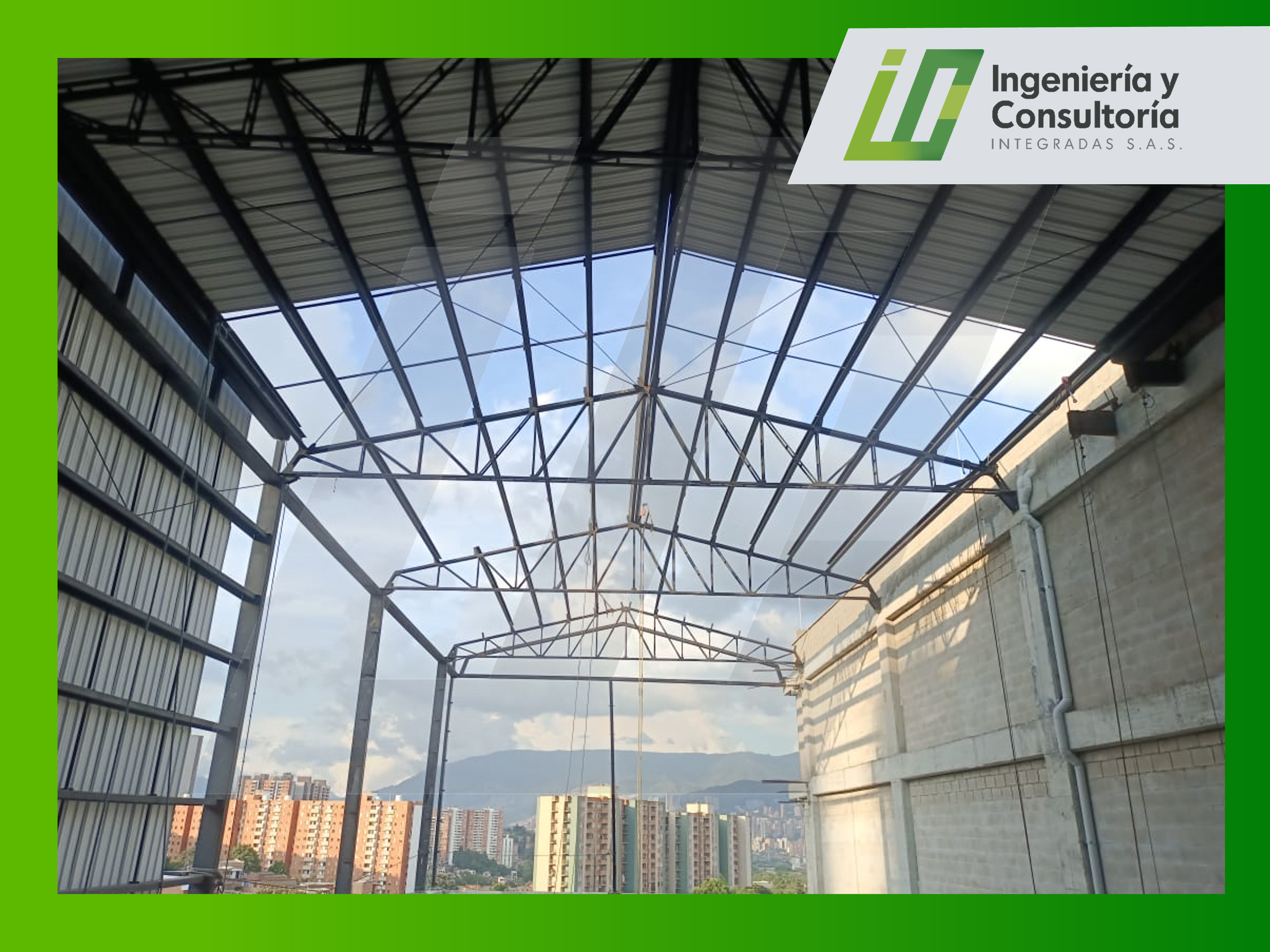 Diseño, fabricación y montaje de estructura de cubierta y fachadas de la planta de IAVET, area 940 m², uso almacenamiento de insumos veterinarios